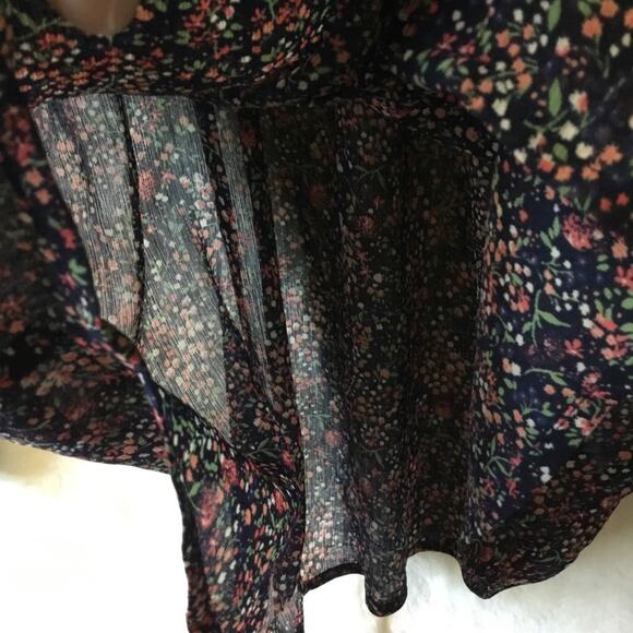 J. Crew Mercantile Floral V-Neck Button-Up Blouse - Picture 7 of 11